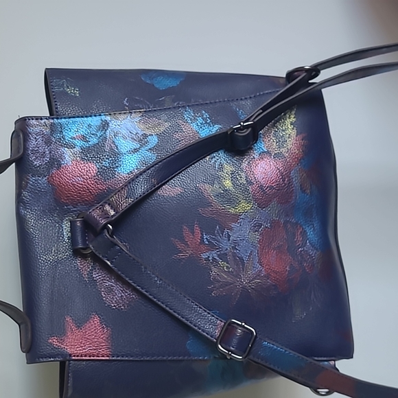 Navy Metallic Bag - Picture 6 of 10